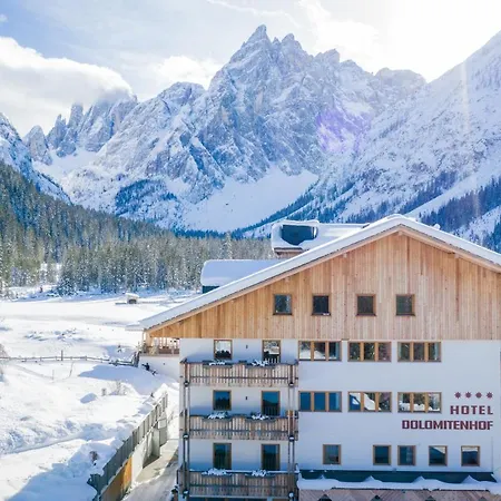 Hotel Dolomitenhof & Alte Post 4*